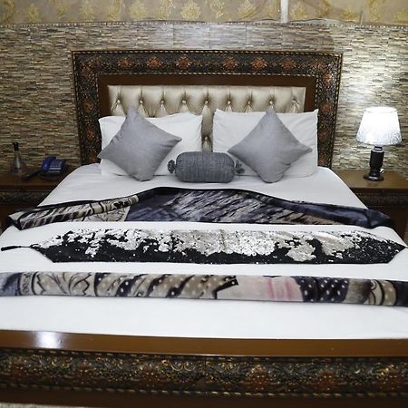 Hotel Sweet Inn Lahore Eksteriør bilde