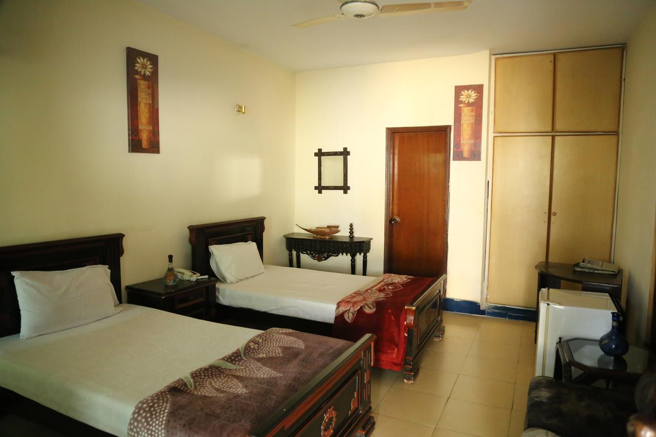 Hotel Sweet Inn Lahore Eksteriør bilde