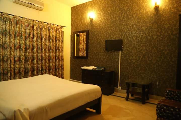 Hotel Sweet Inn Lahore Eksteriør bilde