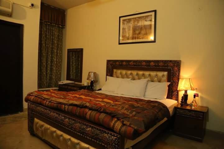 Hotel Sweet Inn Lahore Eksteriør bilde